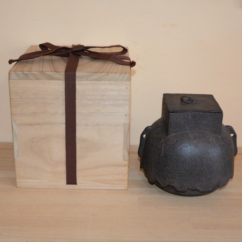 �l�������N���@�@�U�D�ʁ@�����v���q���@�ɁF�\�O��{�芦�