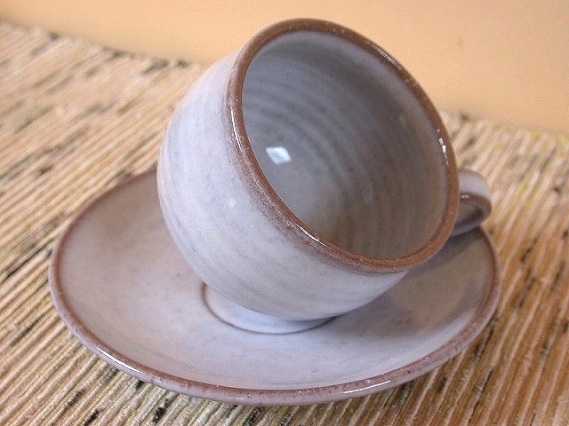 ��{�育�ђ��q