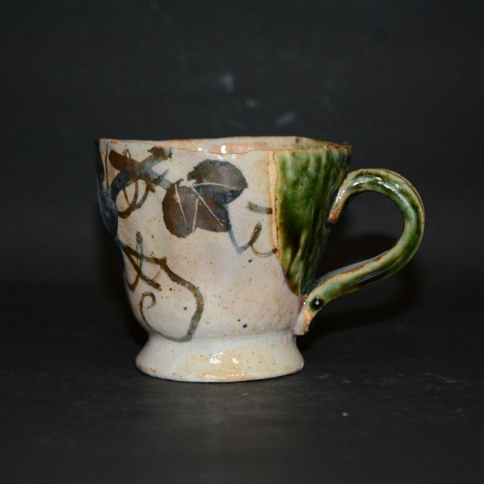 �D���������J�b�v���\�[�T�[