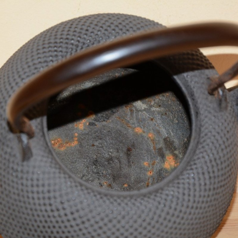 姥口霰鉄瓶　 古作